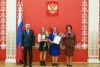 ​Полпред Президента РФ в СЗФО Александр Беглов наградил лауреатов конкурса сочинений «Я – гражданин России!» из Ненецкого округа