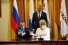 Подписание соглашения между нефятниками и ДОКиС НАО, 17.09.2016